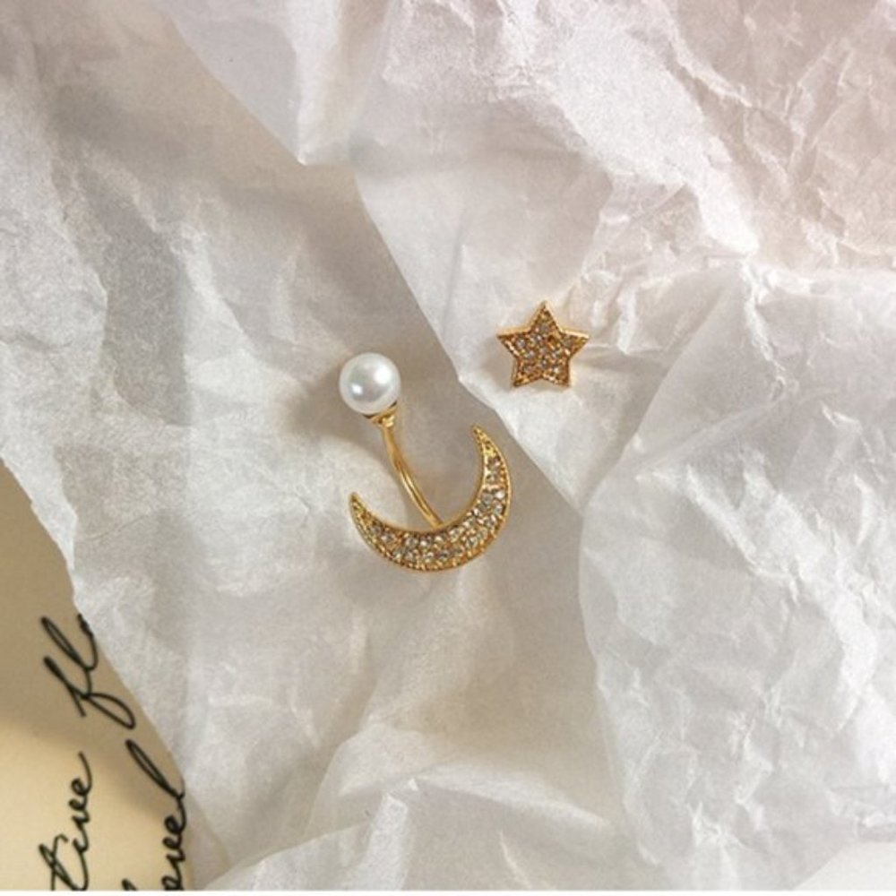 💙LAST ONE 💖Silver posts Moon Earrings - Picture 2 of 7